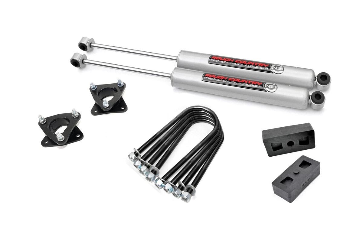 Mitsubishi Raider Suspension Lift Kit - Front + Rear - Rough Country - 2.5 Inch Lift + N3 Performance Shocks - '06-'09
